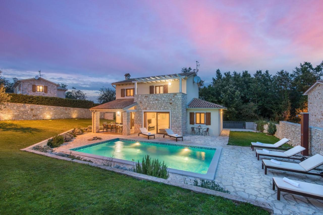 Villas Adagio Rojnici ภายนอก รูปภาพ